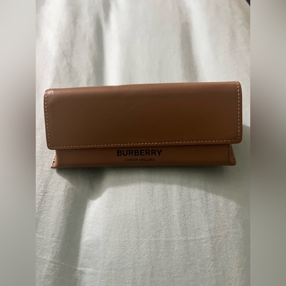 Burberry London England Eyeglasses Case - Picture 2 of 9